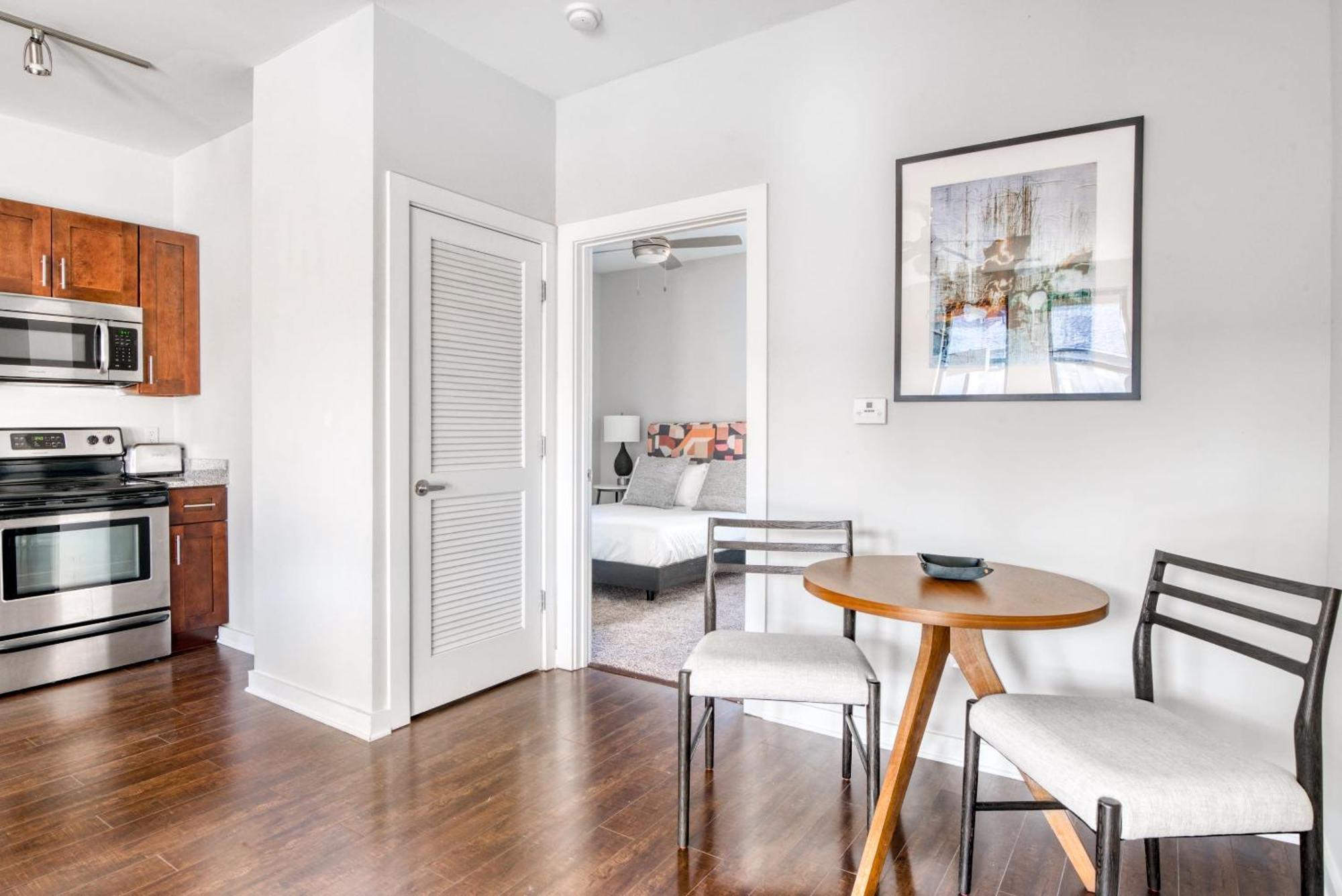 Cozysuites Music Row Bold 1Br W Free Parking Nashville Dış mekan fotoğraf