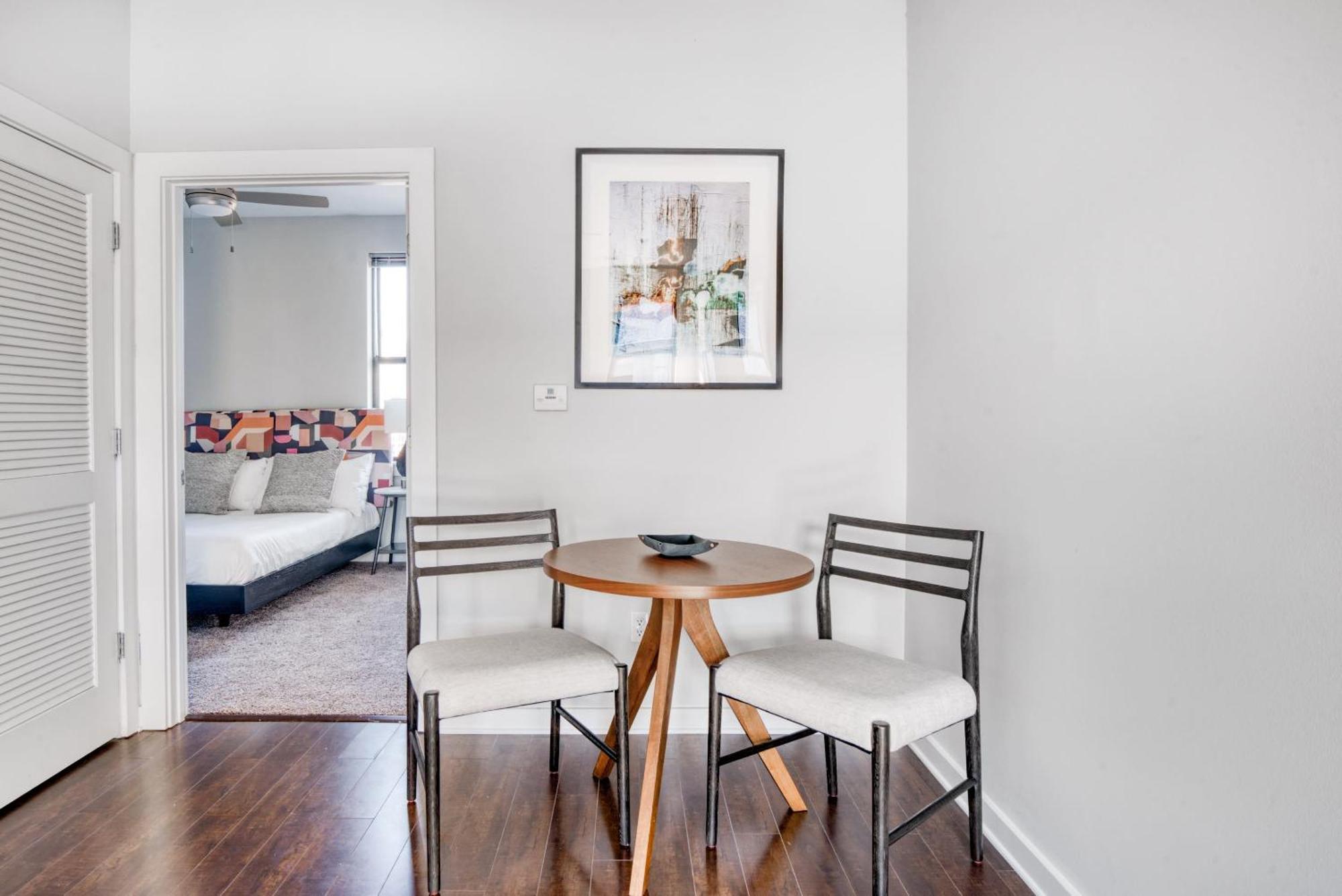 Cozysuites Music Row Bold 1Br W Free Parking Nashville Dış mekan fotoğraf